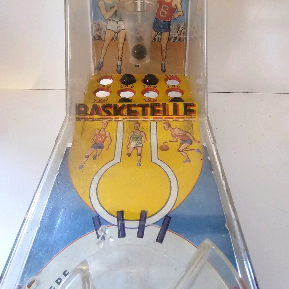 Vintage Marx Toys Basketball Pinball game toy is Working 1960s retro game ball